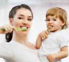 Cum de a învăța și de a preda un copil să se spele pe dinți