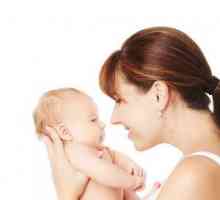 Cum de a păstra un copil nou-născut în brațe?