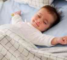 Cum de a pune copilul să doarmă fără balansoar?