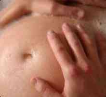 Este posibil ca femeile gravide să ia o baie?
