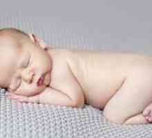 Cât de mulți dorm nou-născut?