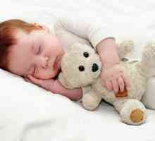 Posibile motive pentru trezirea copilul pe timp de noapte la fiecare oră