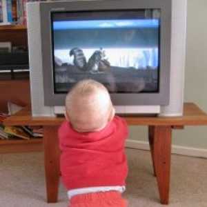 Ce se întâmplă dacă copilul nu se desprinde de la televizor?