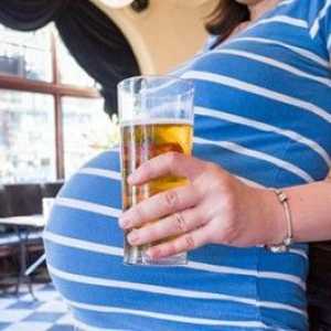 Este posibil ca berea fără alcool gravidă