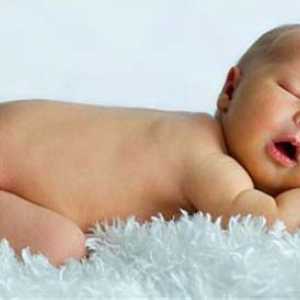 Nou-născutul nu doarme in timpul zilei