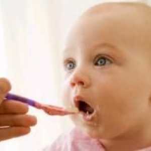 Cum ar trebui să mănânce un copil la 4 luni
